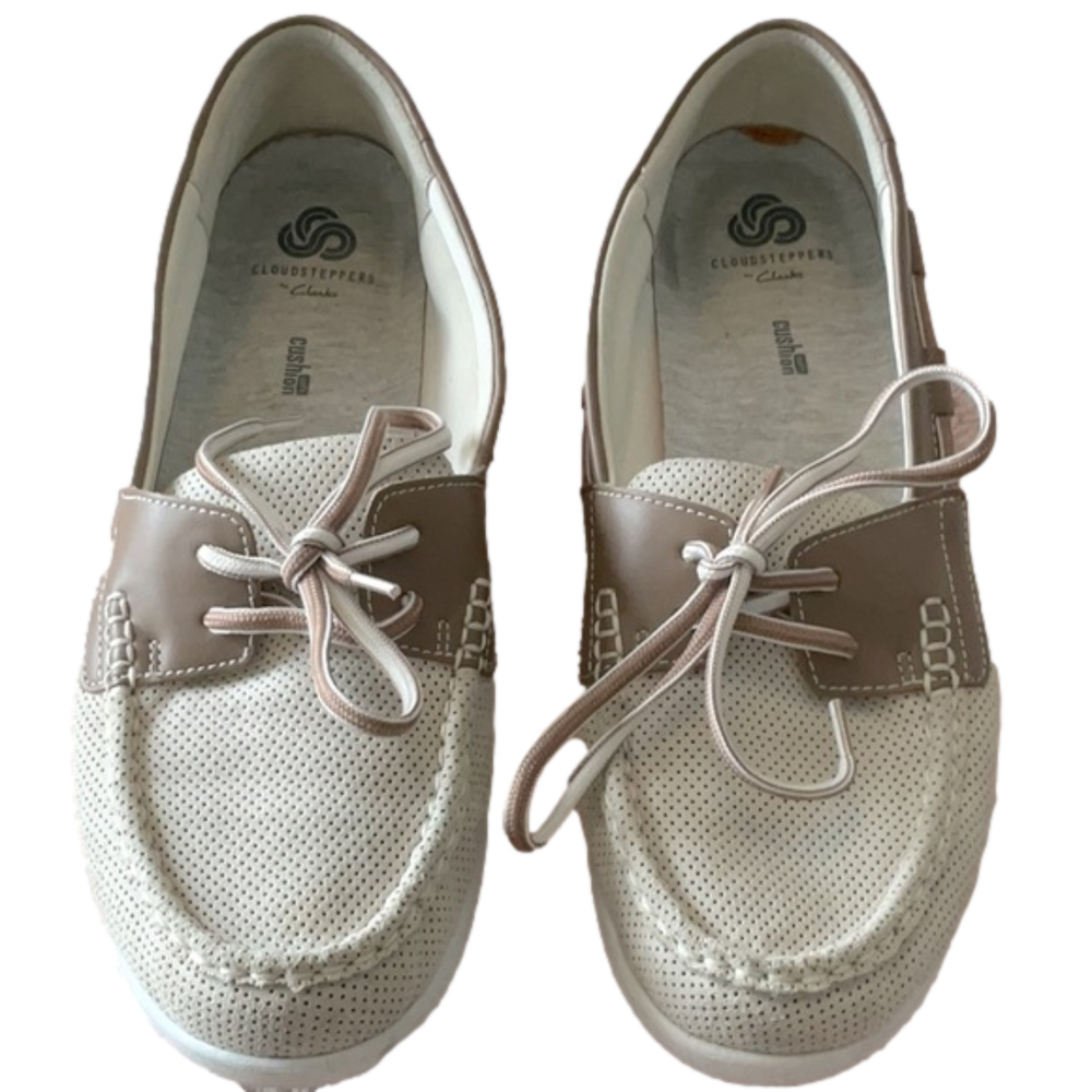 Clarks Cloudsteppers Topsiders Cream Tan US 11